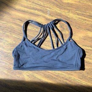 Size 6 Lulu lighten up sports bra